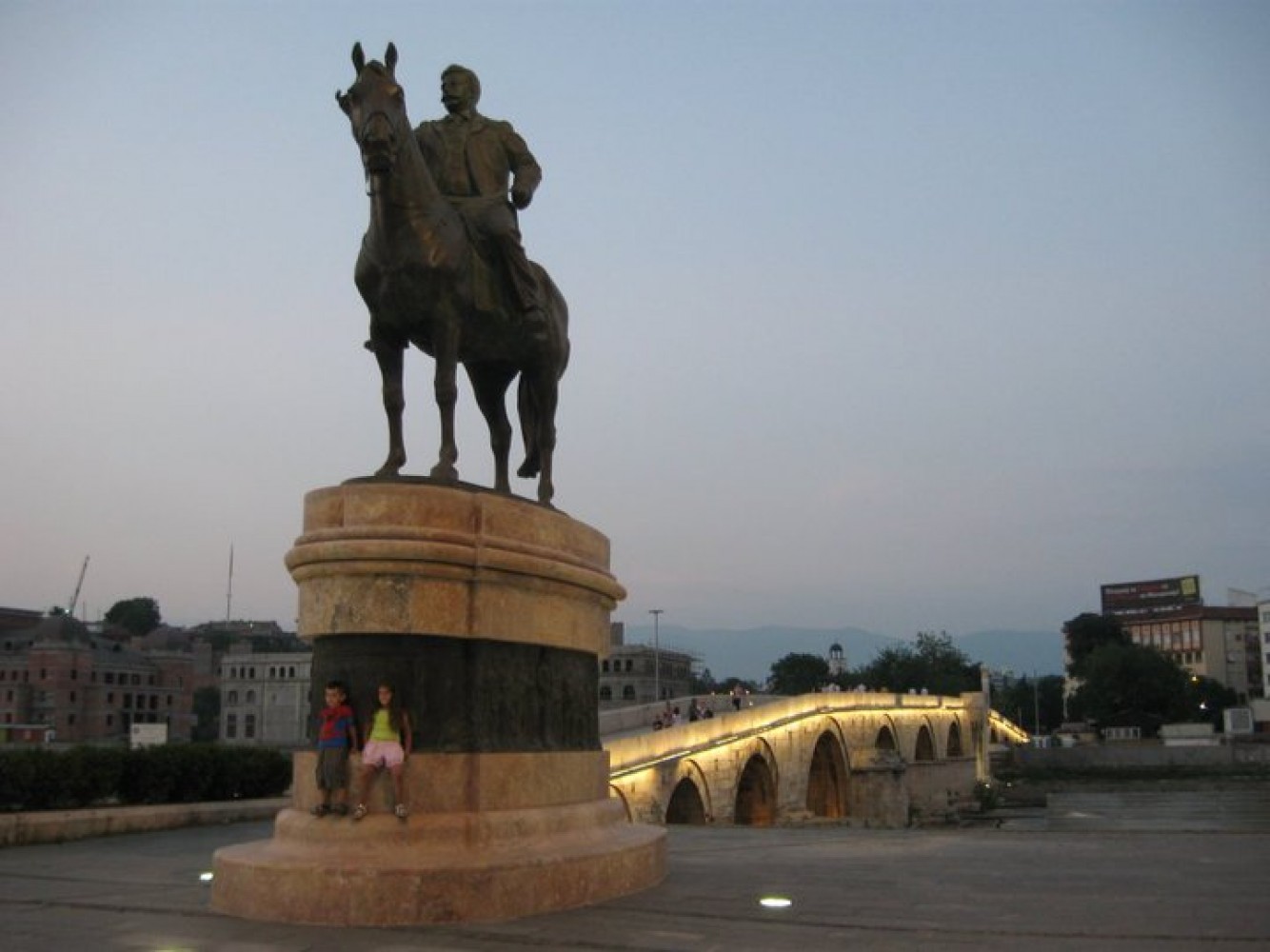 Most Kamen čez Vardar.